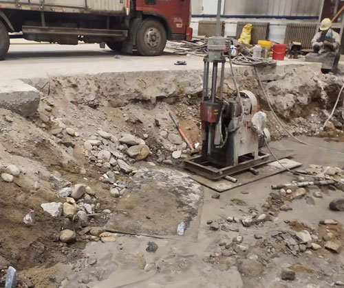 潢川公路下沉压浆